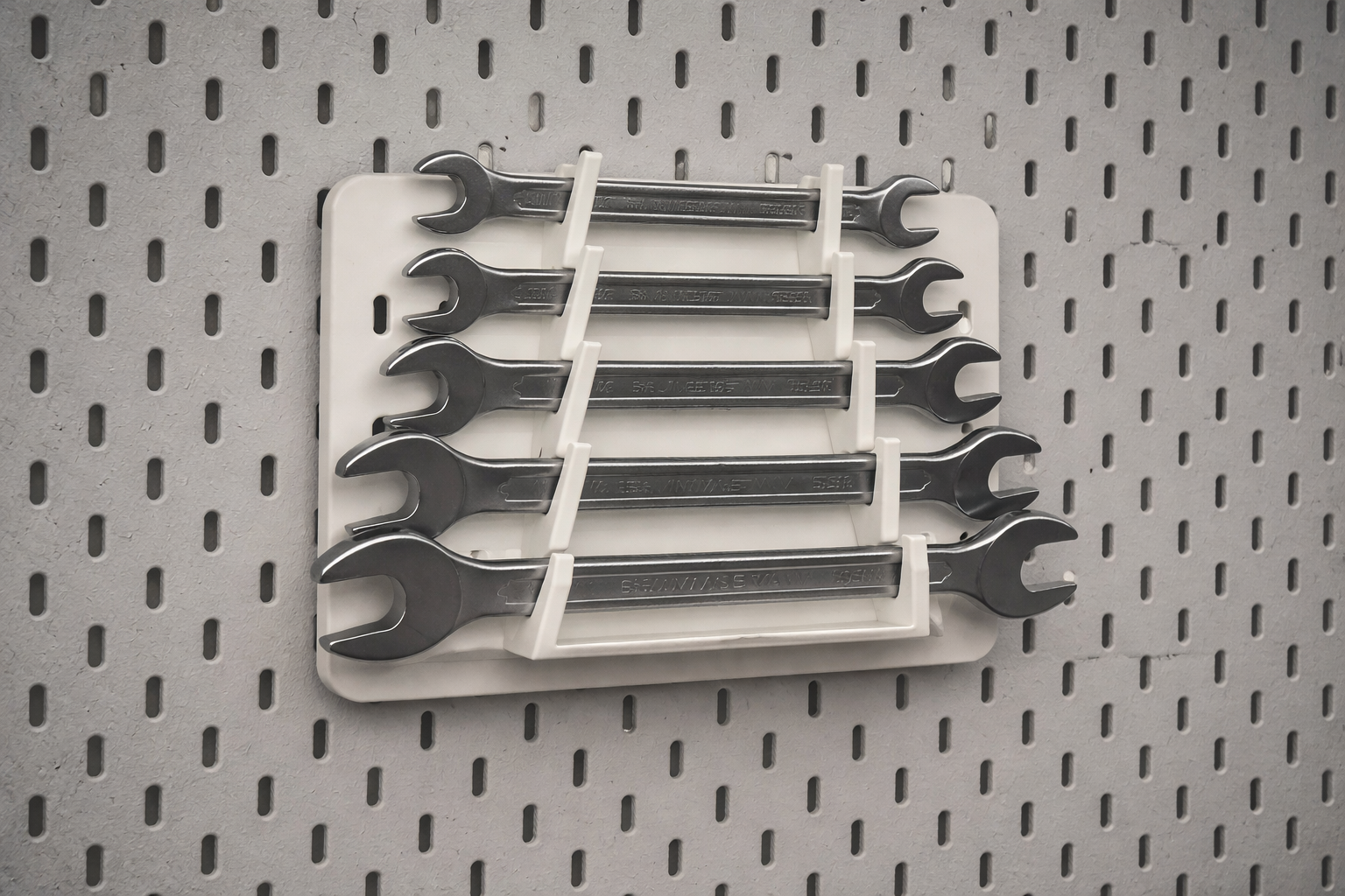 ÇOK AMAÇLI ANAHTAR ASKI RAFI