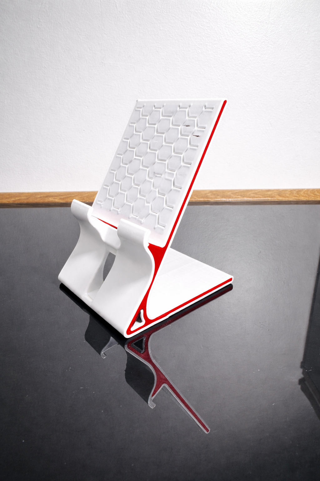 Şık ve Dayanıklı Telefon Standı